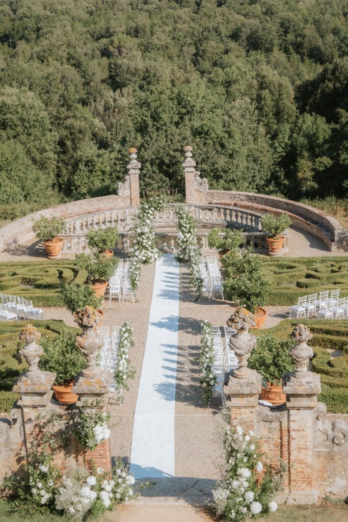 Lena and Avery&rsquo;s wedding at Castello di Celsa, Siena, Tuscany