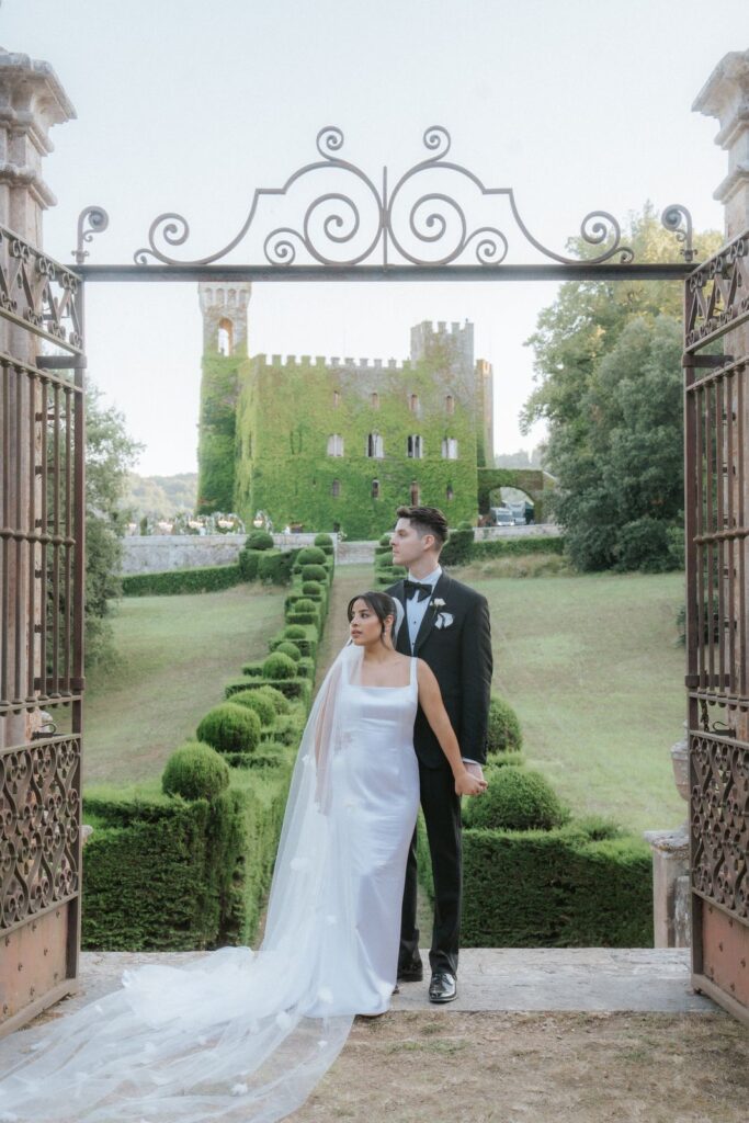 Lena and Avery&rsquo;s wedding at Castello di Celsa, Siena, Tuscany